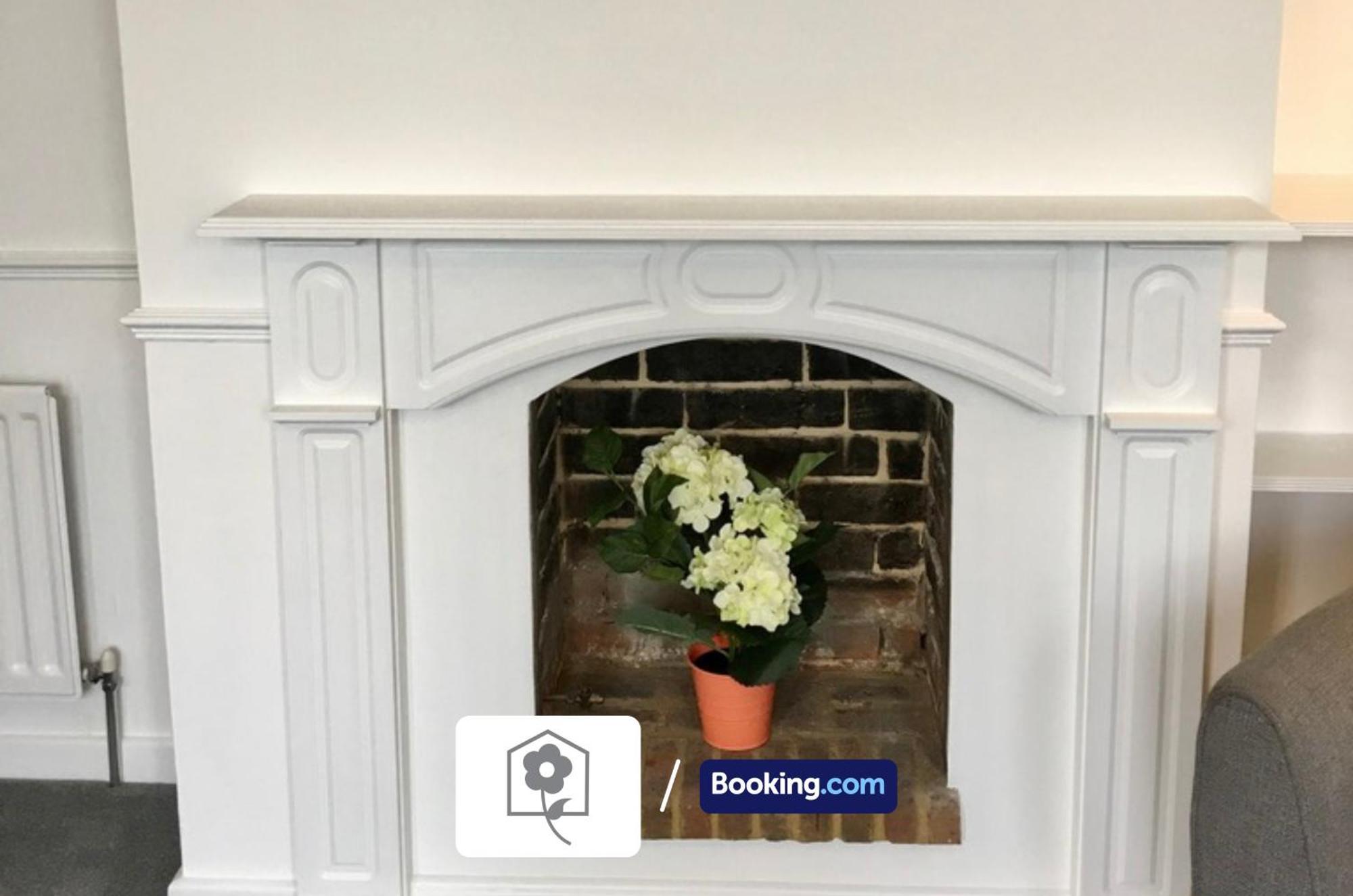 Netley Village Apartment By Your Stay Solutions Short Lets & Serviced Accommodation Netley Southampton With Free Wi-Fi هامبل المظهر الخارجي الصورة