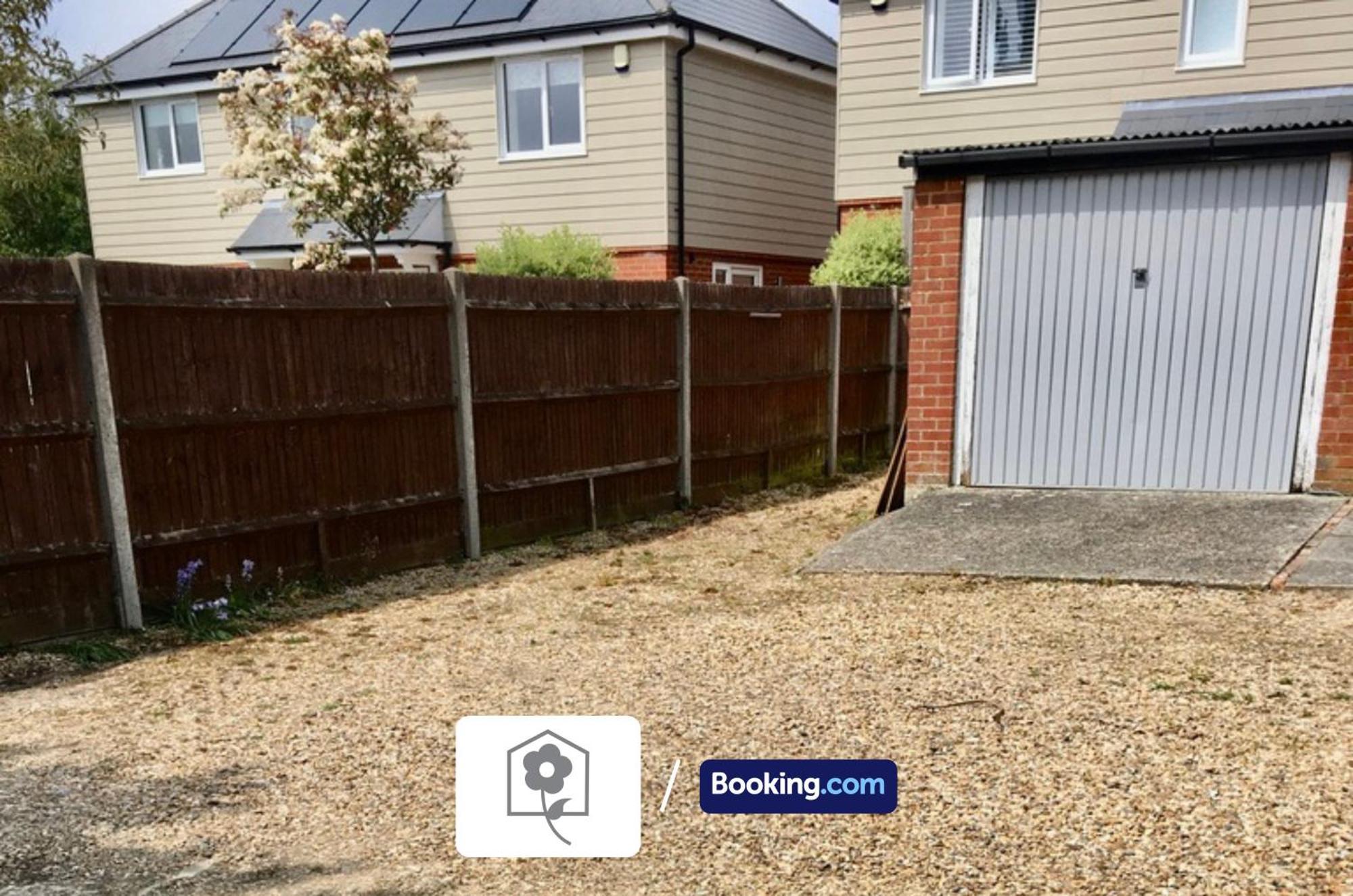Netley Village Apartment By Your Stay Solutions Short Lets & Serviced Accommodation Netley Southampton With Free Wi-Fi هامبل المظهر الخارجي الصورة